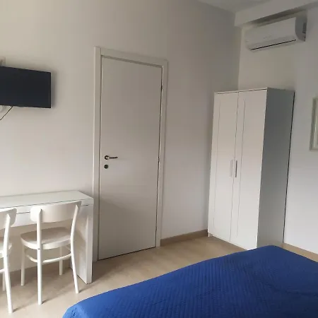 Ferienwohnung Barnet House Lamezia Lamezia Terme Exterior foto