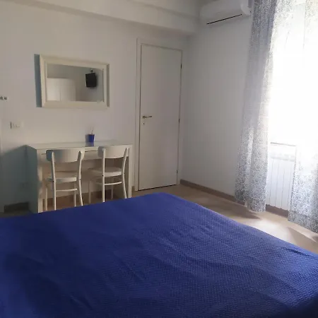 Ferienwohnung Barnet House Lamezia Lamezia Terme Exterior foto