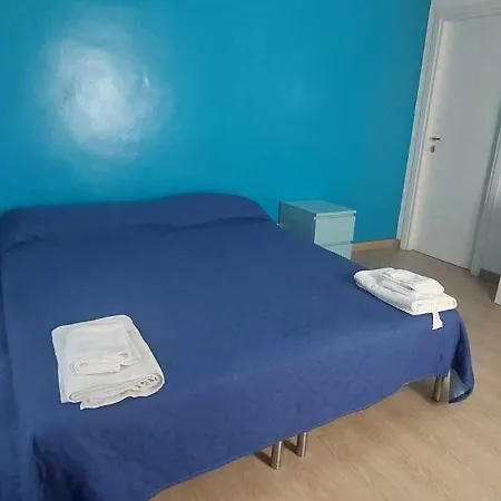Ferienwohnung Barnet House Lamezia Lamezia Terme Exterior foto